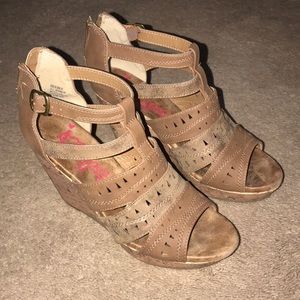 Jelly Pop memory foam size 8.5!!! Worn twice!